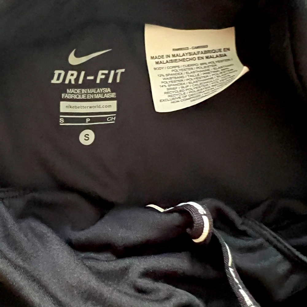 Nike dri fit runner short black small